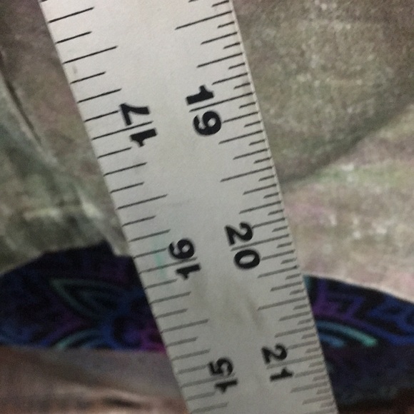 Dreamy pearlescent skirt - Picture 7 of 7